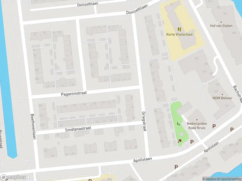 Ambulance met gepaste spoed naar de Paganinistraat in Leiden