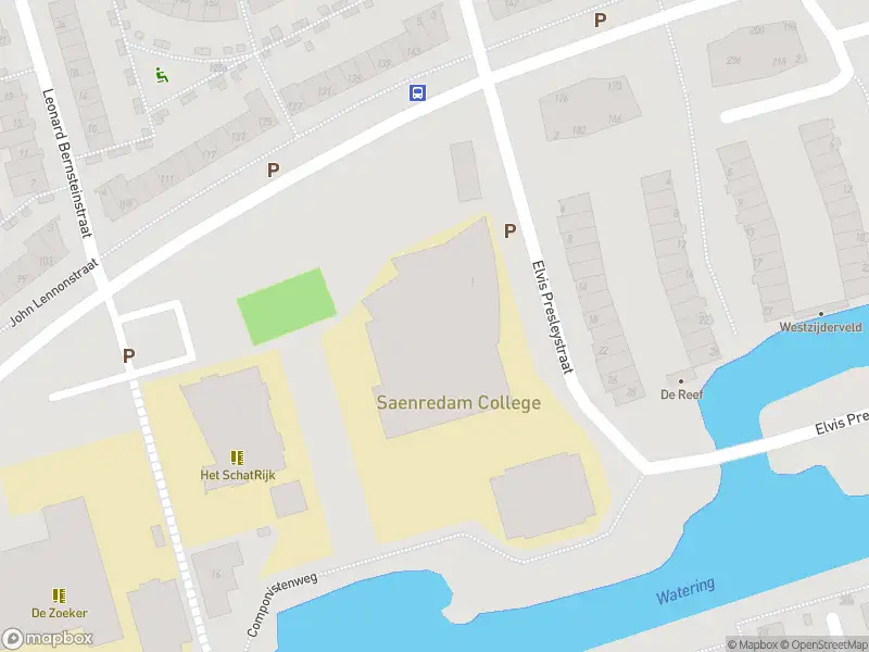 Ambulance met gepaste spoed naar de Elvis Presleystraat in Zaandijk
