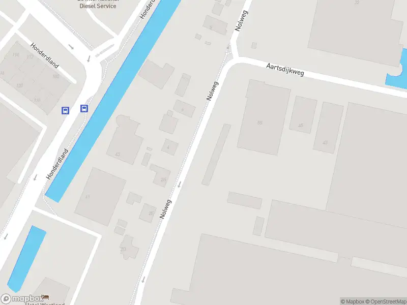 Ambulance met grote spoed naar de Nolweg in Maasdijk