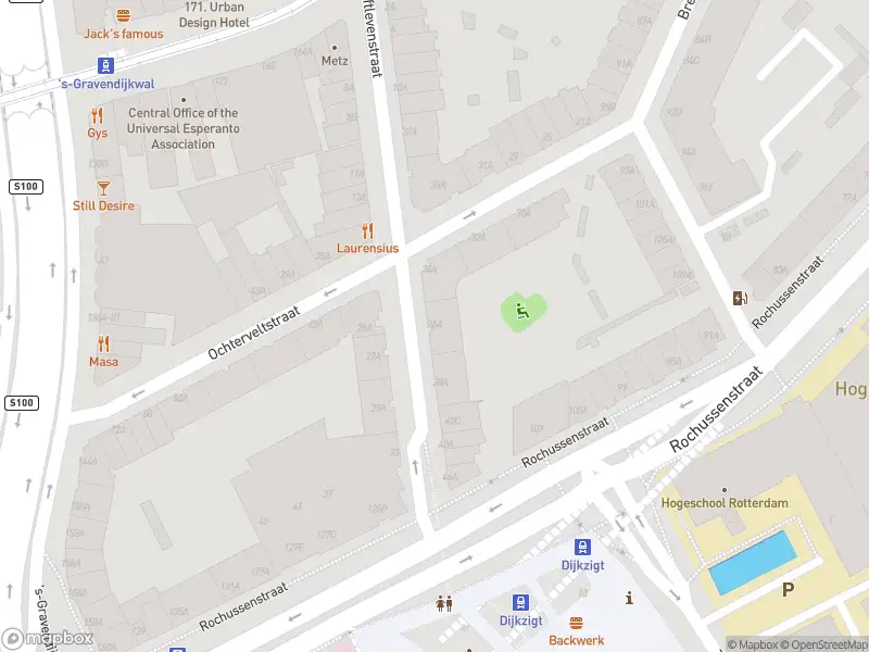Ambulance met grote spoed naar de Saftlevenstraat in Rotterdam