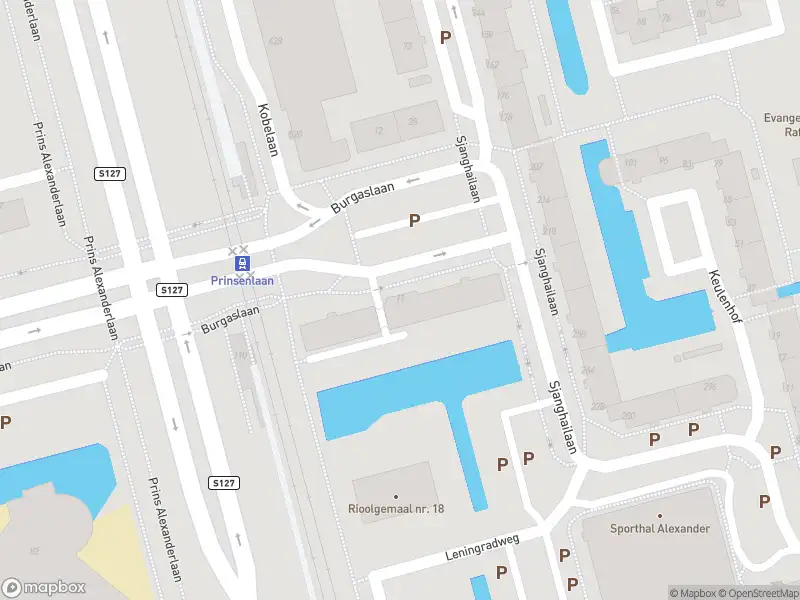 Ambulance met gepaste spoed naar de Burgaslaan in Rotterdam