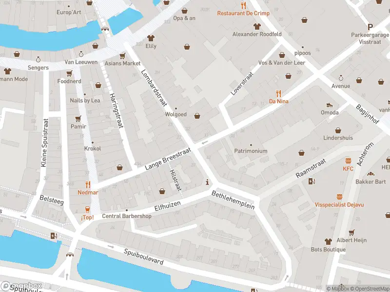 Ambulance met gepaste spoed naar de Lange Breestraat in Dordrecht