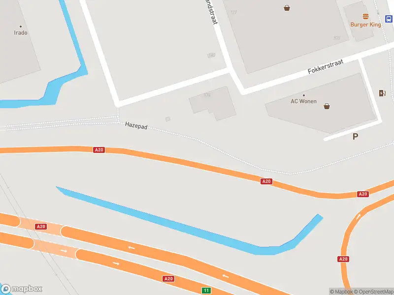 Ambulance met grote spoed naar de 's-Gravelandseweg in Schiedam