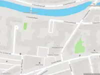 Ambulance met grote spoed naar de Crooswijksekade in Rotterdam