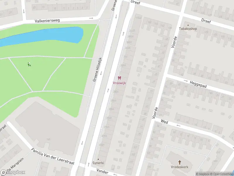 Ambulance met grote spoed naar de Groene Hilledijk in Rotterdam