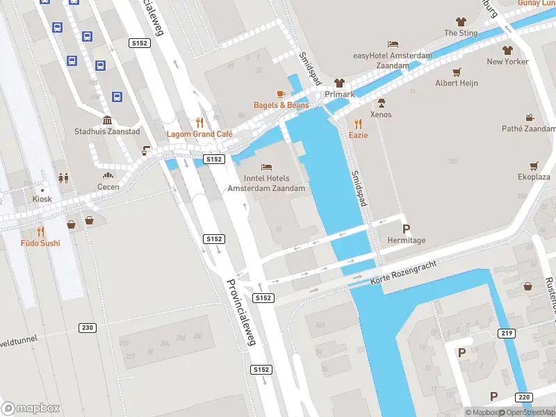Brandweer met gepaste spoed naar de Aan de Vaart in Zaandam vanwege een liftopsluiting