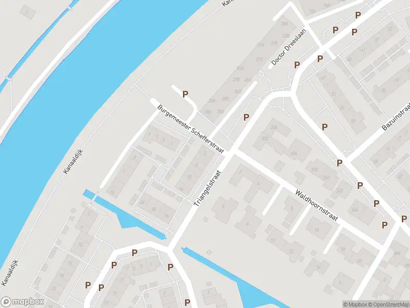 Ambulance met gepaste spoed naar de Triangelstraat in Arkel