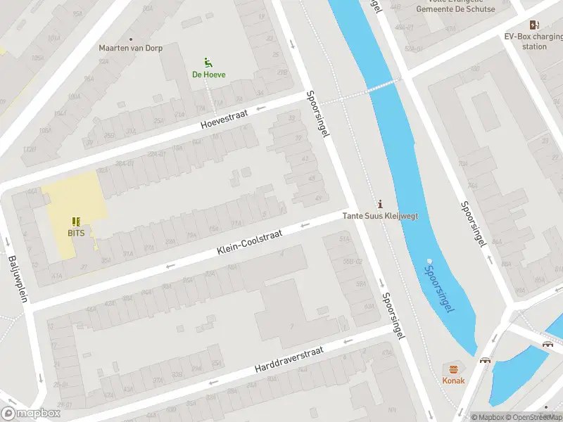 Ambulance met gepaste spoed naar de Klein-Coolstraat in Rotterdam