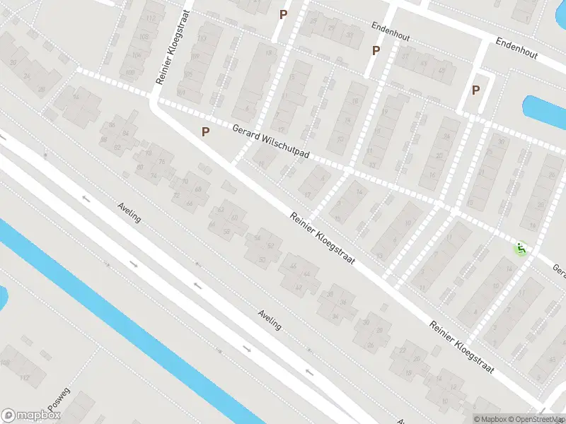 Ambulance met gepaste spoed naar de Reinier Kloegstraat in Hoogvliet Rotterdam