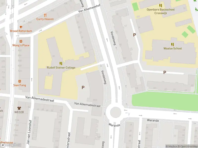 Ambulance met gepaste spoed naar de Vondelweg in Rotterdam