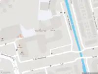 Ambulance met grote spoed naar de F. Bordewijkstraat in Rotterdam