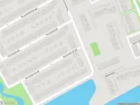 Ambulance met gepaste spoed naar de Korianderstraat in Amsterdam
