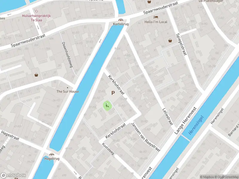 Ambulance met gepaste spoed naar de Kerkhofstraat in Haarlem