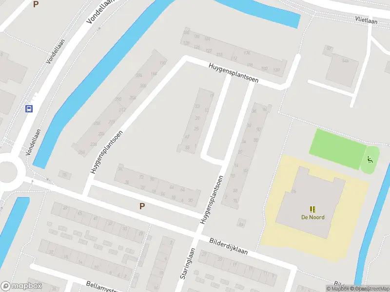 Ambulance met grote spoed naar de Huygensplantsoen in Ridderkerk