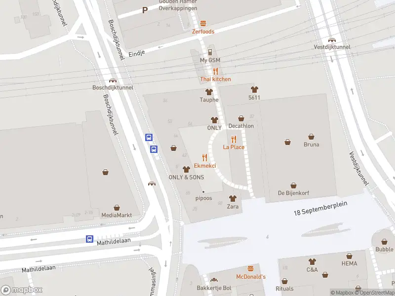 Brandweer met gepaste spoed naar de Piazza in Eindhoven vanwege een liftopsluiting