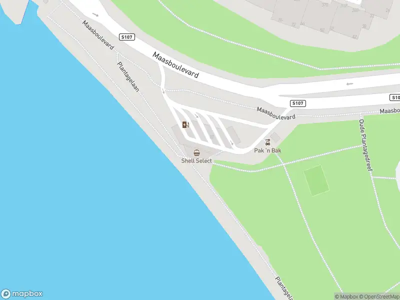 Ambulance met gepaste spoed naar de Maasboulevard in Rotterdam