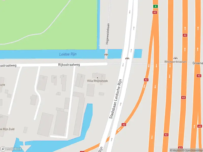 Brandweer met gepaste spoed naar de Rijksstraatweg in Utrecht vanwege een buitenbrand