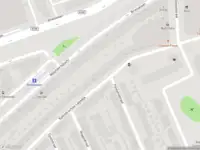 Ambulance met grote spoed naar de Katendrechtse Lagedijk in Rotterdam