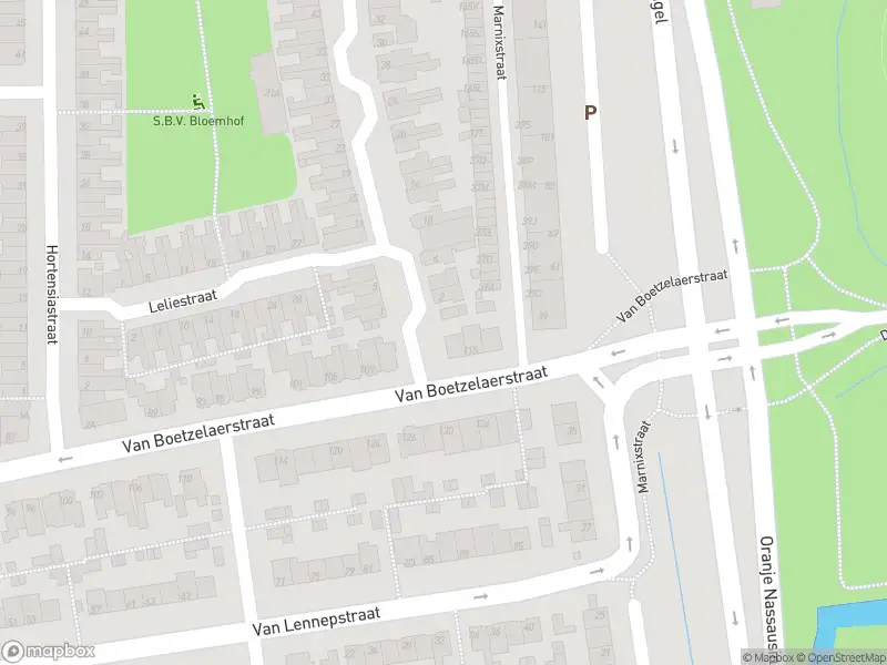 Ambulance met grote spoed naar de Hooftstraat in Alphen aan den Rijn