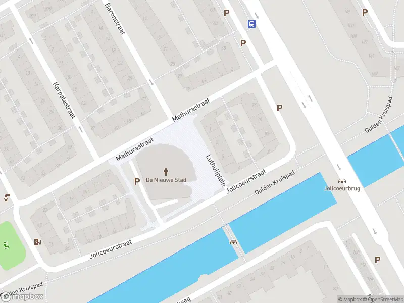 Ambulance met grote spoed naar de Luthuliplein in Amsterdam