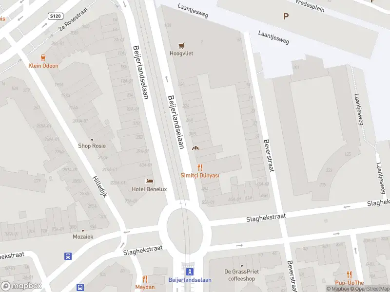 Ambulance met gepaste spoed naar de Beijerlandselaan in Rotterdam