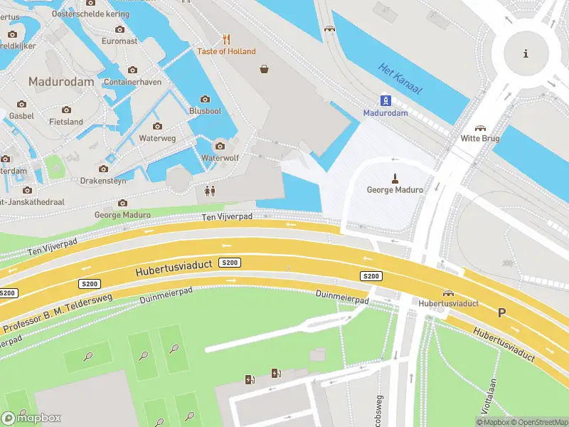 Ambulance met grote spoed naar de George Maduroplein in 's-Gravenhage