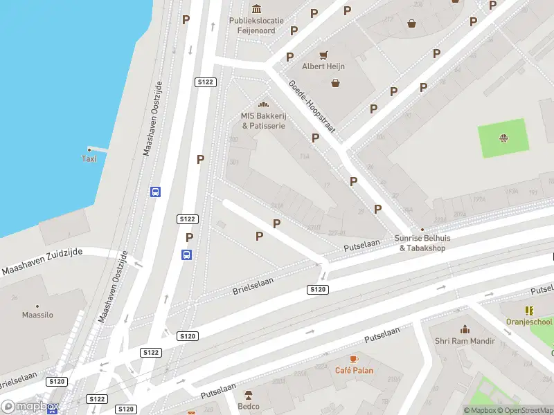 Ambulance met gepaste spoed naar de Putselaan in Rotterdam