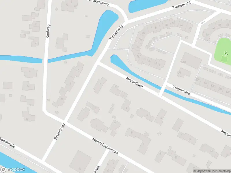 Ambulance met gepaste spoed naar de Mozartlaan in Castricum