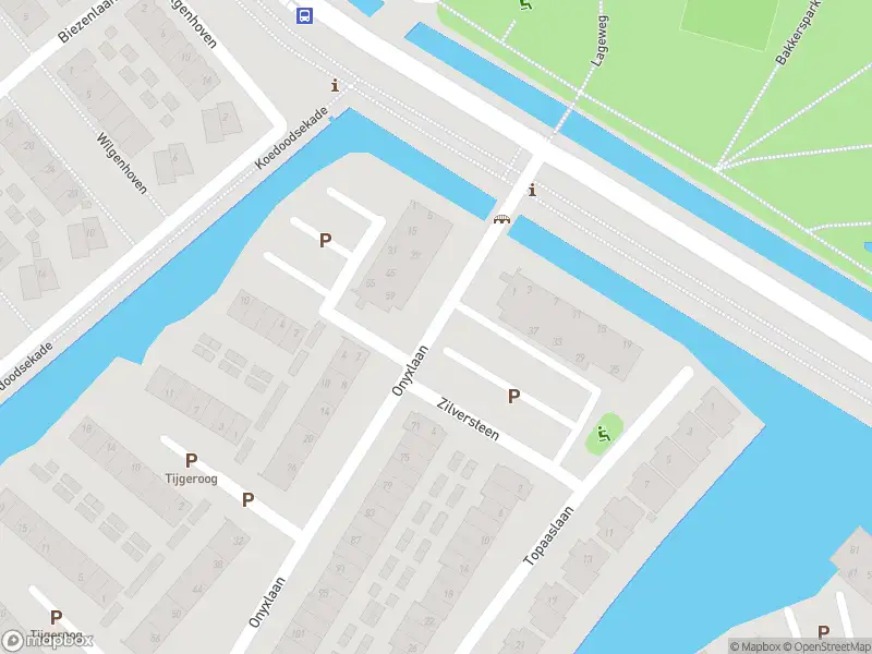 Ambulance met gepaste spoed naar de Onyxlaan in Rhoon