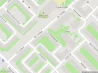 Ambulance met grote spoed naar de Von Humboldtstraat in Amsterdam