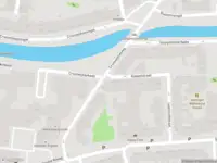 Ambulance met grote spoed naar de Crooswijkseweg in Rotterdam