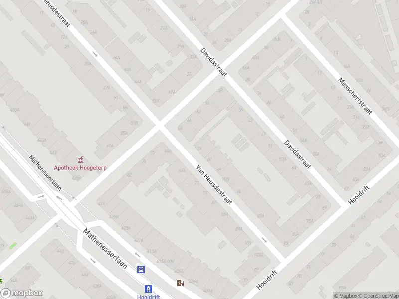 Ambulance met gepaste spoed naar de Van Heusdestraat in Rotterdam
