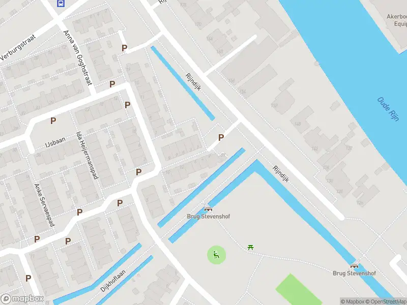 Ambulance met gepaste spoed naar de Van Hillepad in Leiden