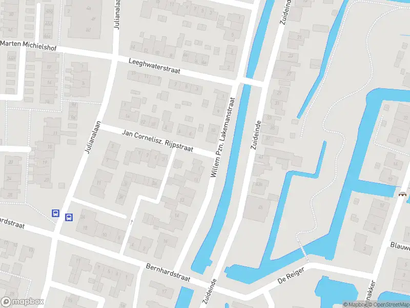 Ambulance met gepaste spoed naar de Jan Cornelisz. Rijpstraat in De Rijp
