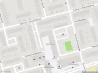 Ambulance met gepaste spoed naar de Jacob van Campenplein in Rotterdam