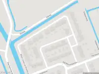 Politie naar de Willem Joseph van Ghentstraat in Hellevoetsluis vanwege ongeval met letsel