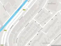 Ambulance met grote spoed naar de Nieuweweg in Poeldijk