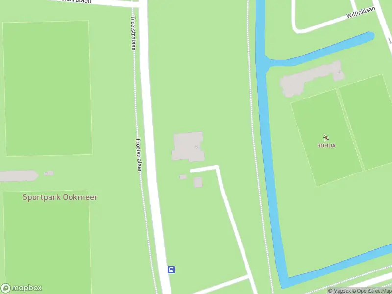 Ambulance met grote spoed naar de Abe Lenstralaan in Amsterdam