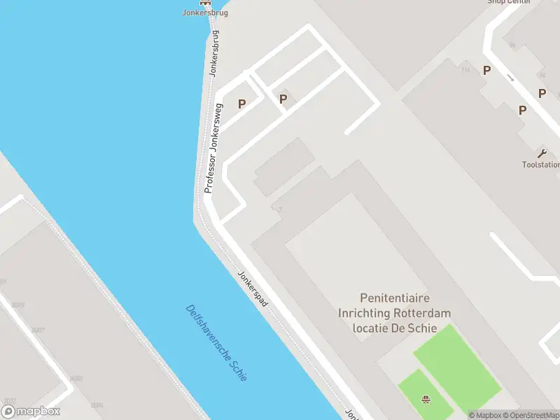 Ambulance met grote spoed naar de Prof. Jonkersweg in Rotterdam