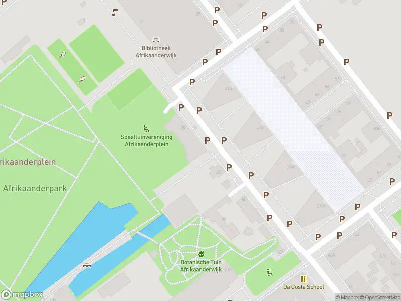 Ambulance met gepaste spoed naar de Afrikaanderplein in Rotterdam
