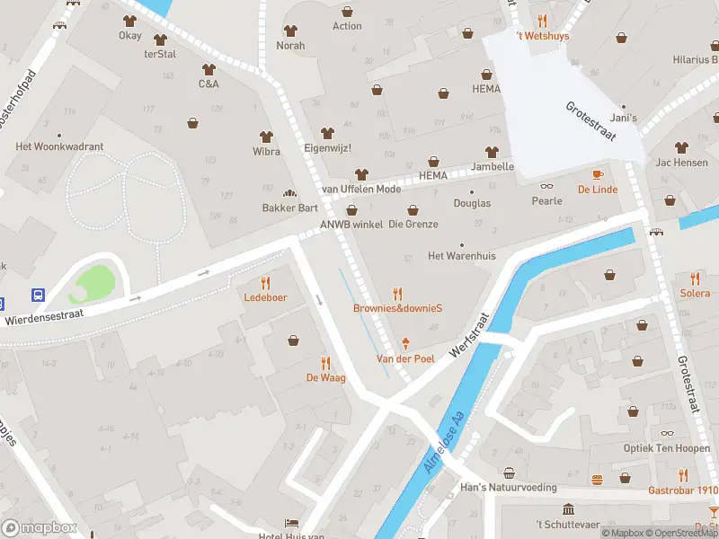Politie naar de Waagplein in Almelo vanwege aanrijding met letsel