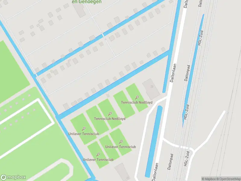 Ambulance met grote spoed naar de Daltonlaan in Rotterdam