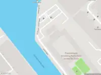 Ambulance met grote spoed naar de Prof. Jonkersweg in Rotterdam