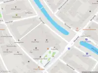 Ambulance met grote spoed naar de Bergsingel in Rotterdam