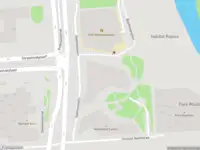 Ambulance met gepaste spoed naar de Beethovenplein in Amsterdam
