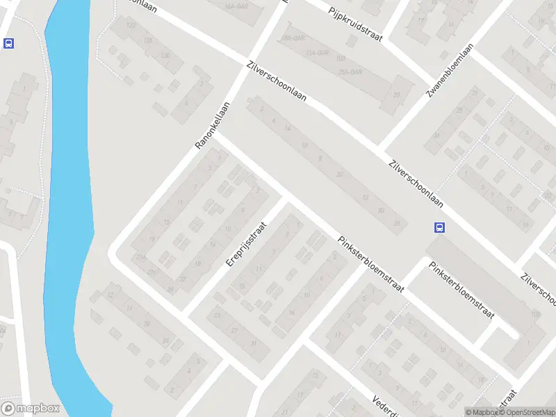 Ambulance met grote spoed naar de Ereprijsstraat in Krommenie