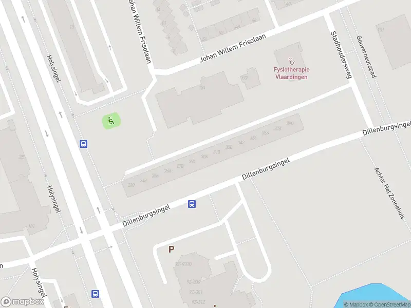 Ambulance met gepaste spoed naar de Dillenburgsingel in Vlaardingen