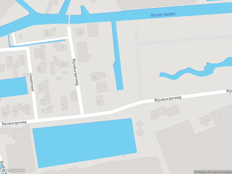 Brandweer met grote spoed naar de Rijnsburgerweg in Naaldwijk vanwege waarnemen gaslucht