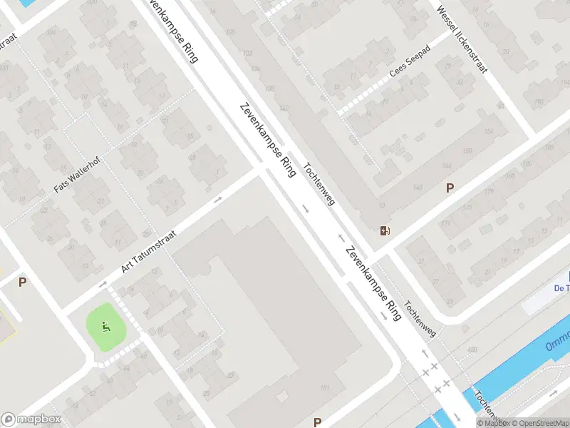 Ambulance met grote spoed naar de Tochtenweg in Rotterdam