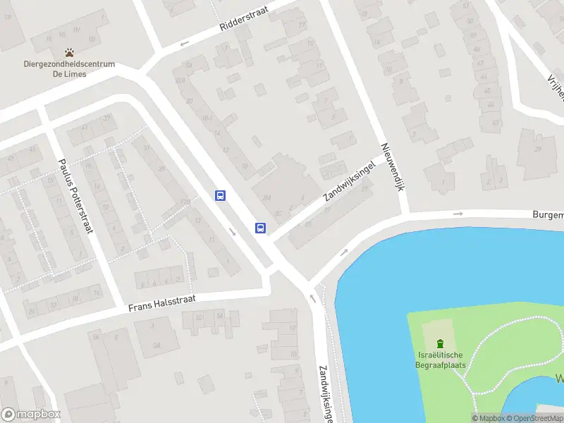 Traumahelikopter met grote spoed naar de Ridderstraat in Woerden